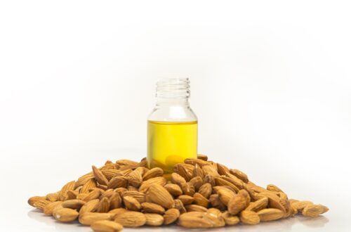 almond, almond oil, dry-3408470.jpg